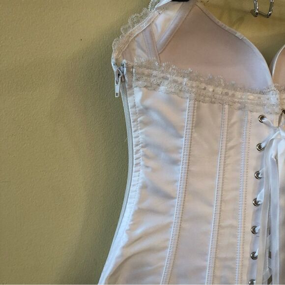 Shirley of Hollywood Corset Top - Picture 4 of 8